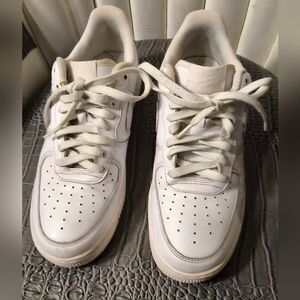Nike Mens Air Force 1 07 CW2288-111 White Casual Shoes Sneakers Size 9.5